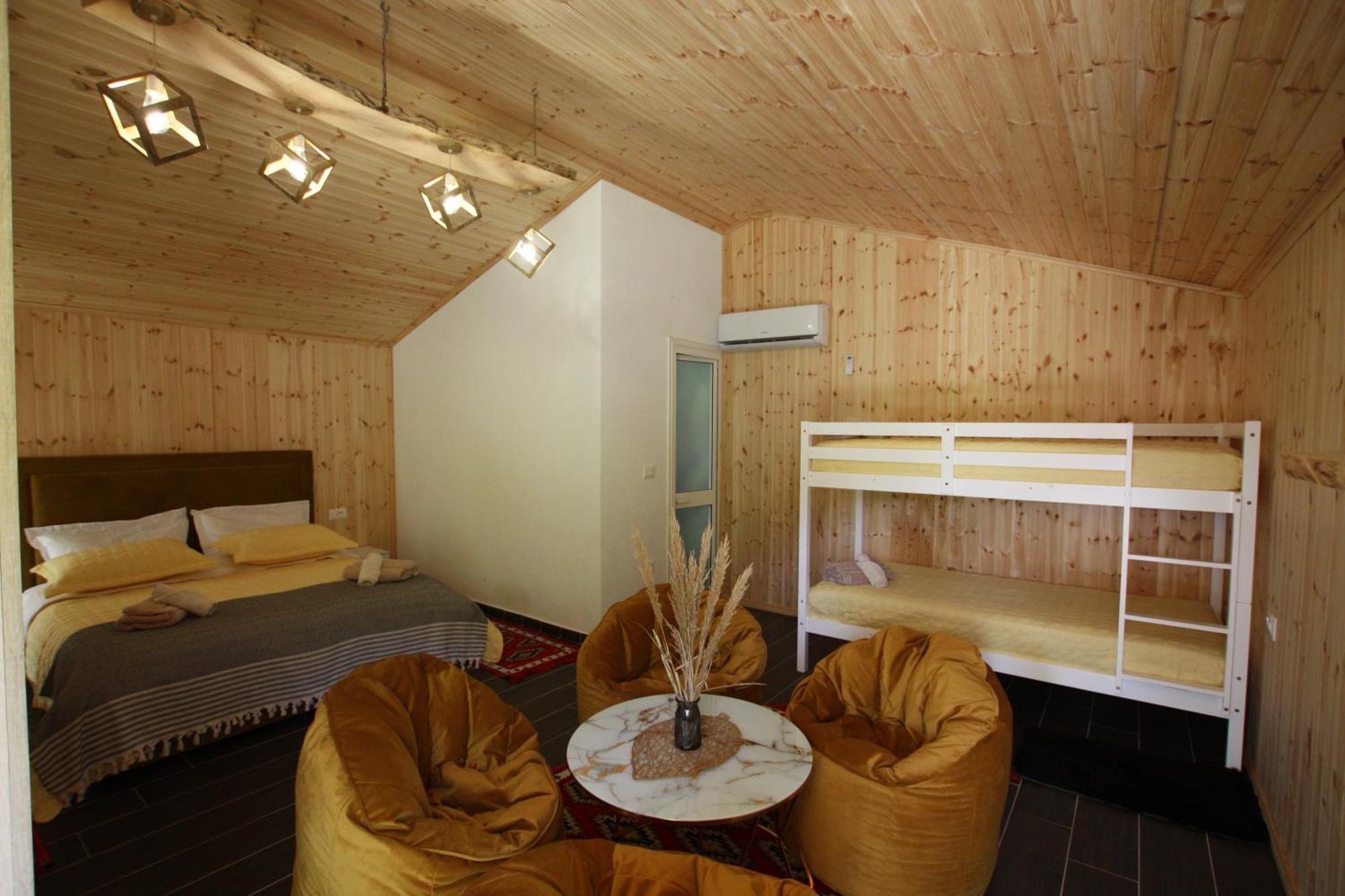 山林小屋 Lugina E Shengjergjit ,bujtinat