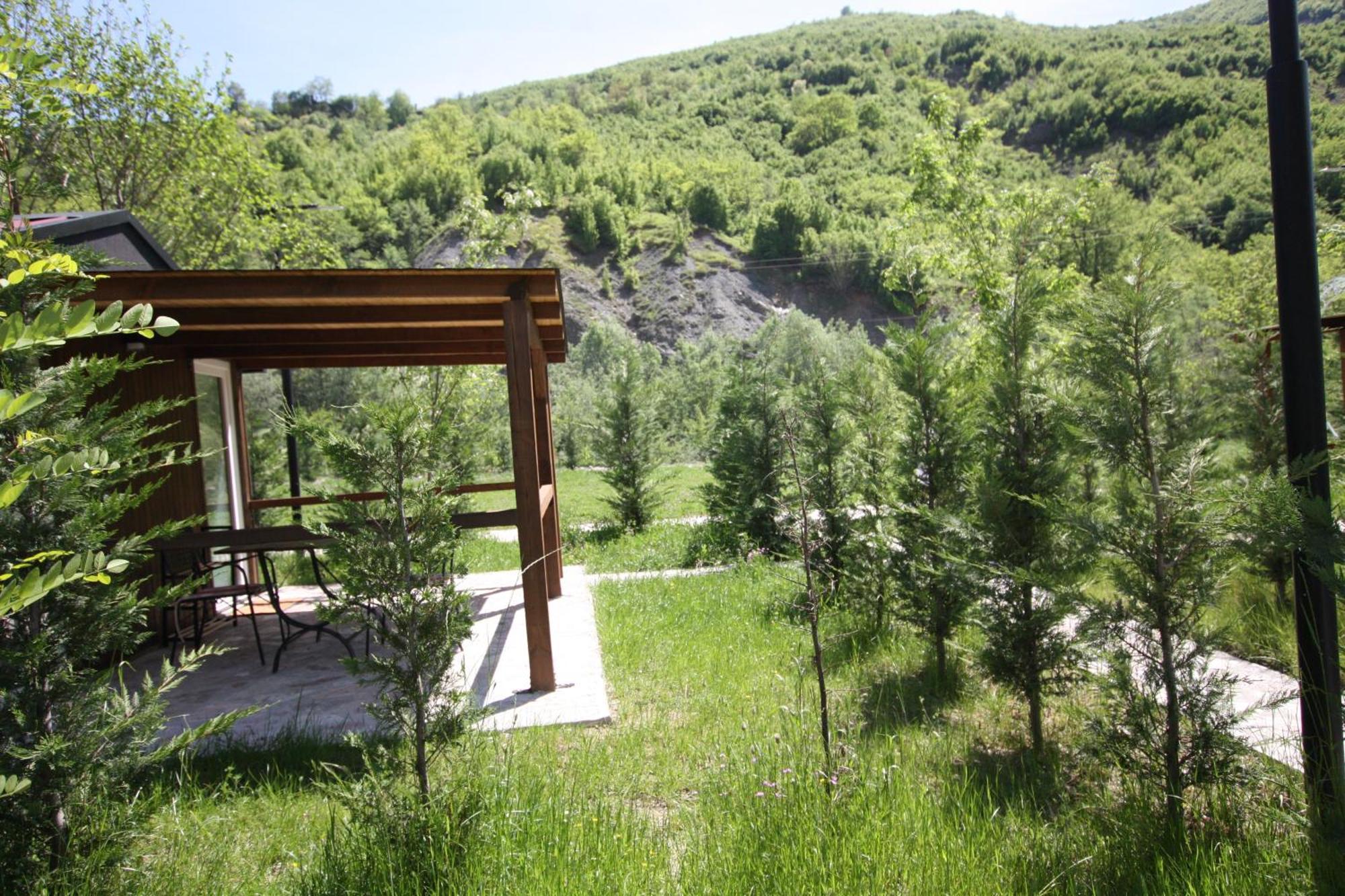山林小屋 Lugina E Shengjergjit ,bujtinat