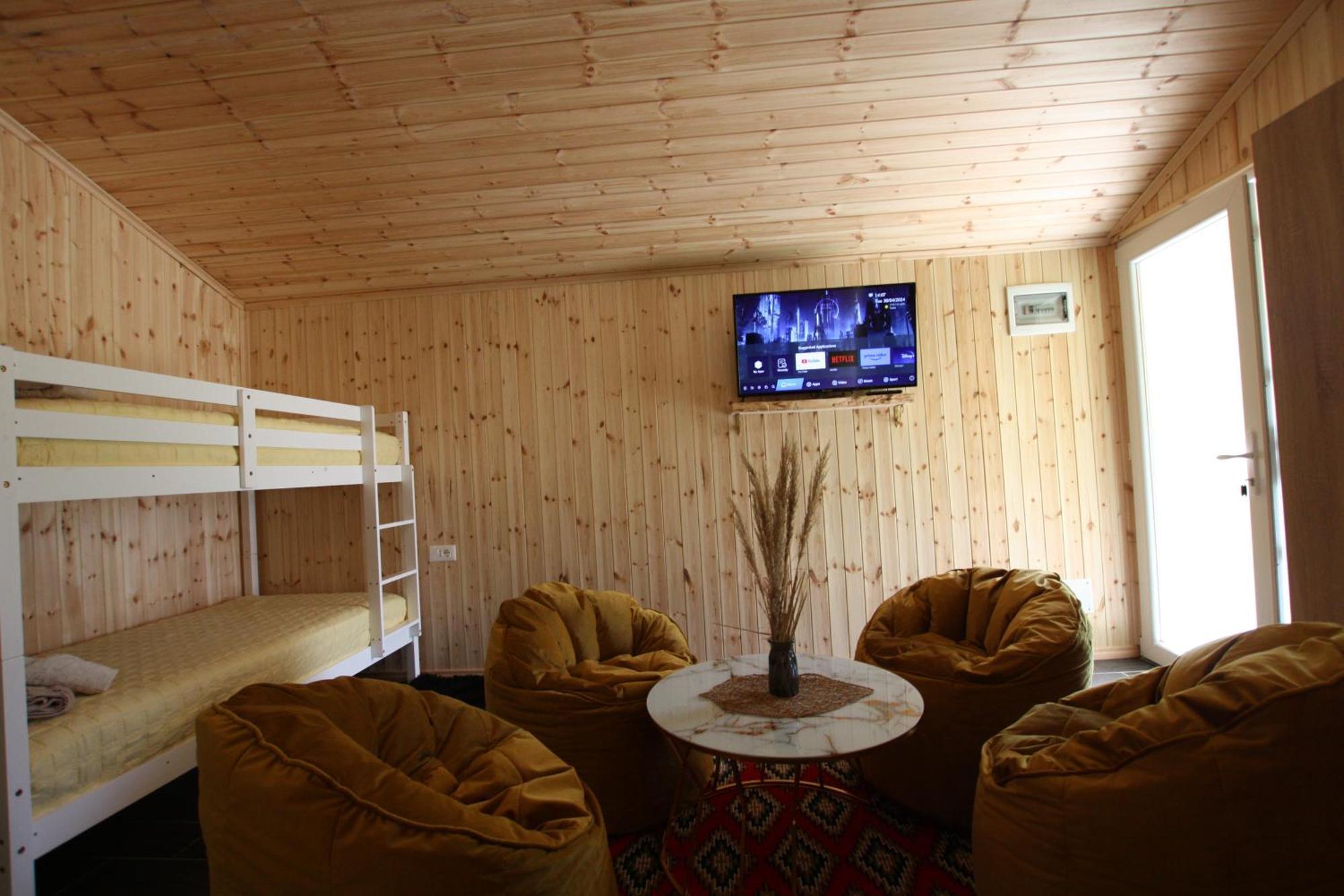 山林小屋 Lugina E Shengjergjit ,bujtinat *